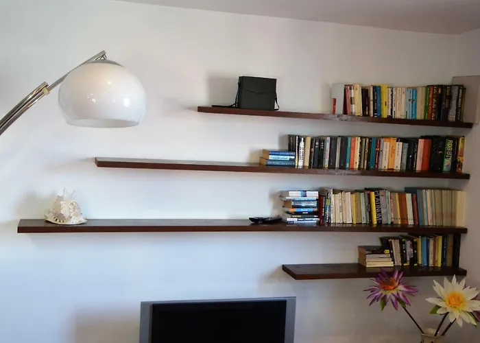 Sunflower Apartment With Private Terrace And Lift