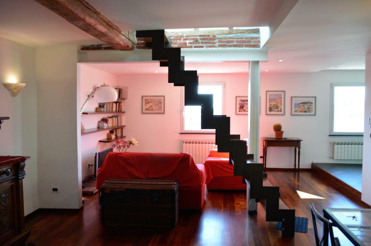 Sunflower With Private Terrace And Lift Apartment Genoa