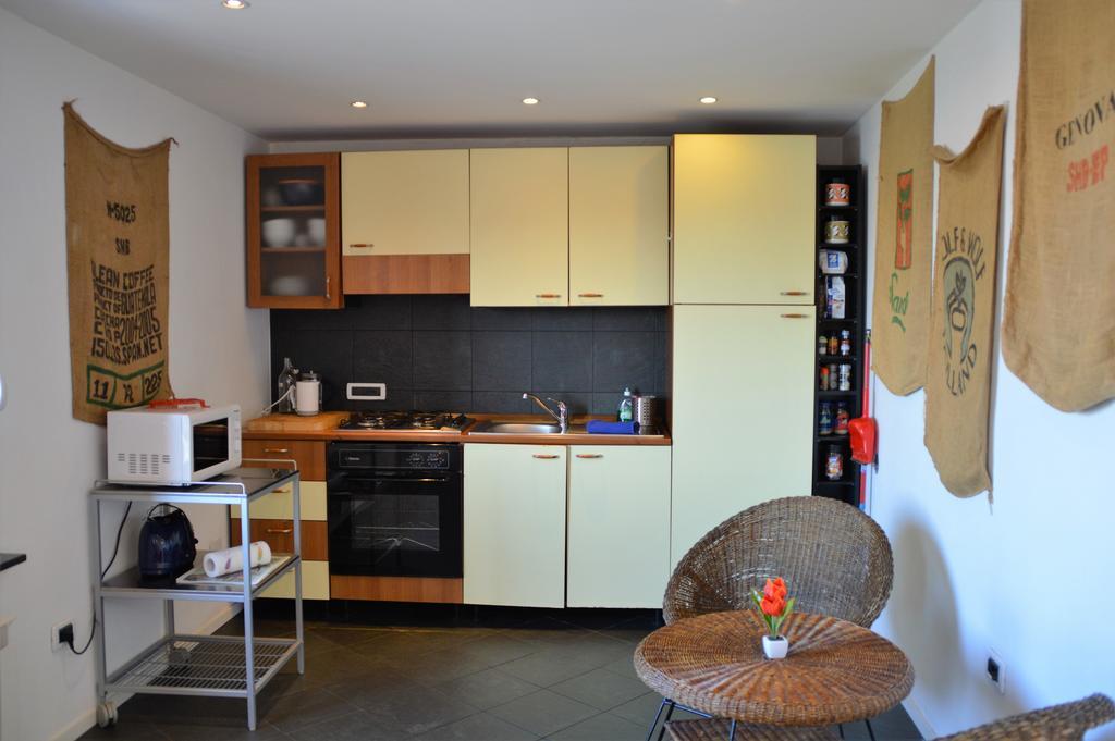 Sunflower With Private Terrace And Lift Appartement Gênes